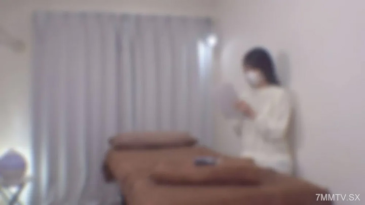 fc2-ppv-4742652-一個重複的客戶，具有乾淨的外觀和美麗的比例來訪問商店